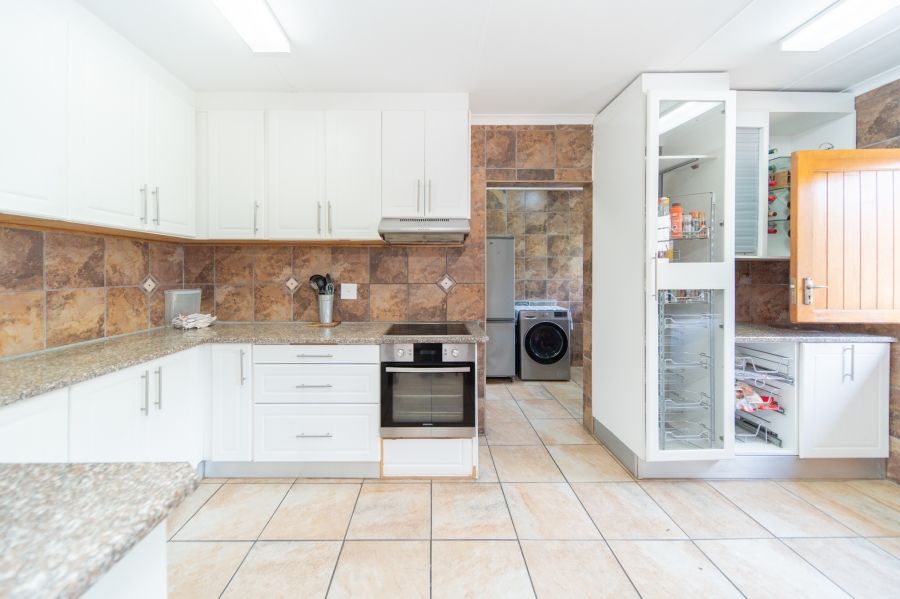 4 Bedroom Property for Sale in Dorchester Heights Eastern Cape